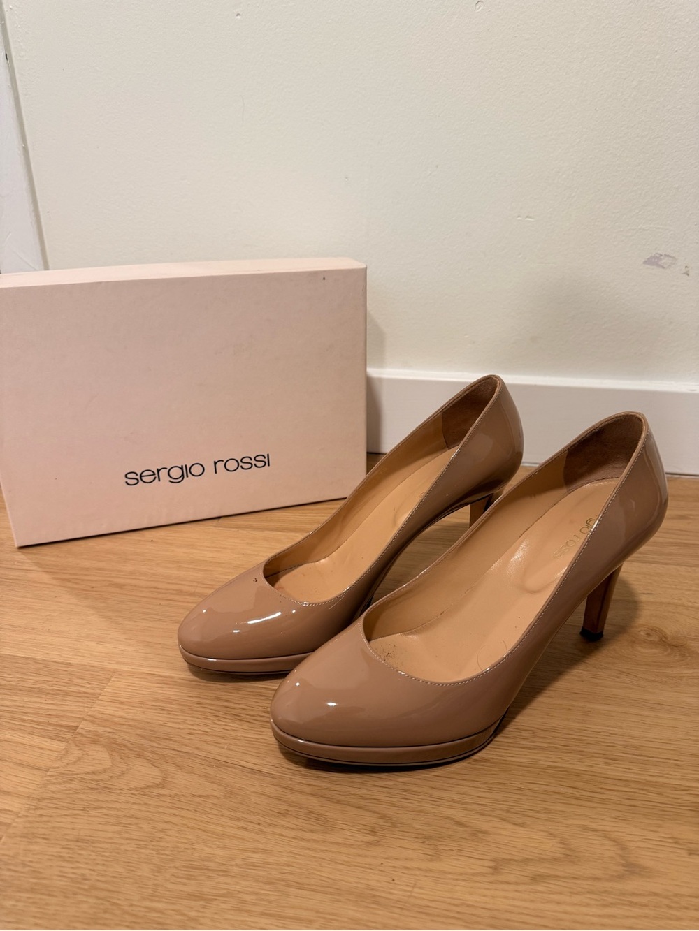 Sergio Rossi Patent Leather Pumps in Nude Beige